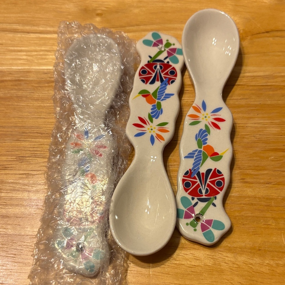 Ceramic Floral Double-Ended Spoon Set in Multicolor